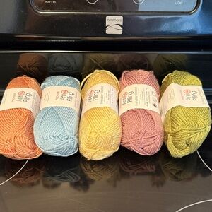 Presencia Alfiler Anti-Pilling Acrylic Yarn Skeins - Pastel Mix